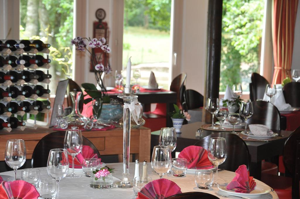 Hotel - Restaurant Le Moulin De Villiers Nouan-le-Fuzelier 외부 사진