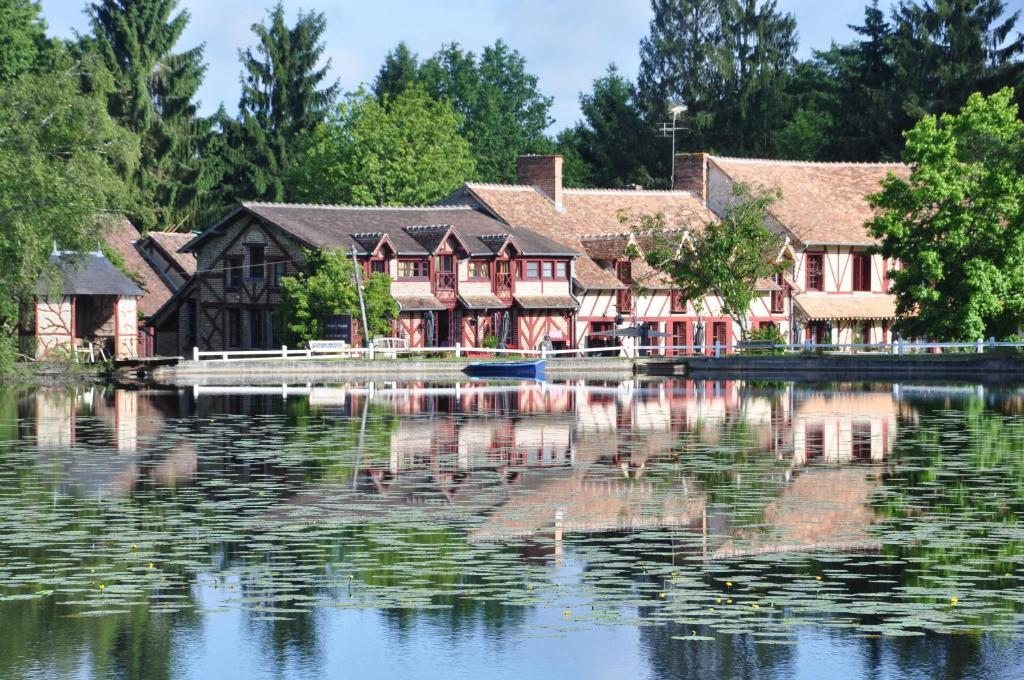 Hotel - Restaurant Le Moulin De Villiers Nouan-le-Fuzelier 외부 사진