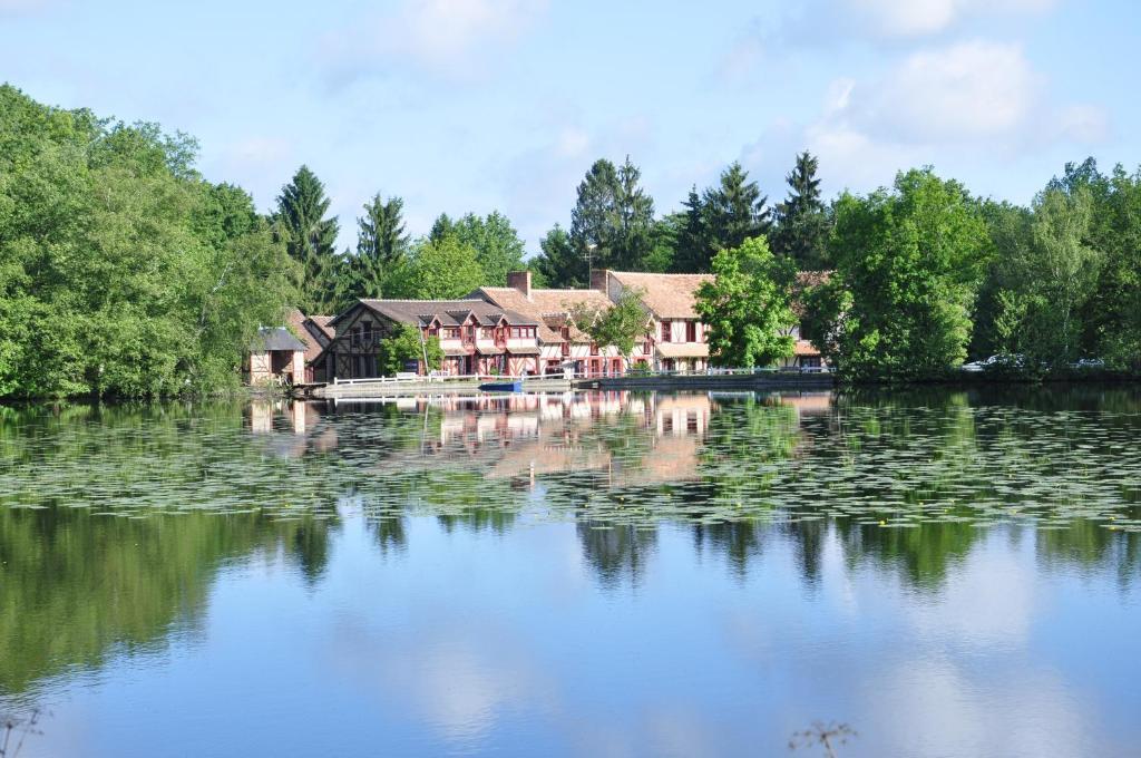 Hotel - Restaurant Le Moulin De Villiers Nouan-le-Fuzelier 외부 사진