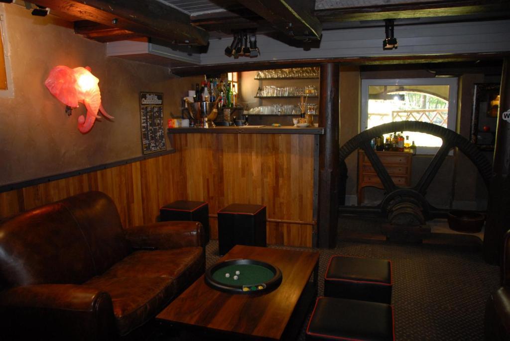Hotel - Restaurant Le Moulin De Villiers Nouan-le-Fuzelier 외부 사진