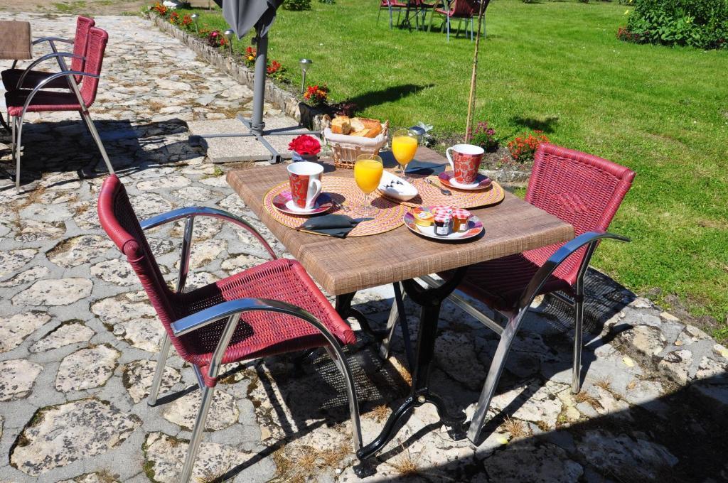 Hotel - Restaurant Le Moulin De Villiers Nouan-le-Fuzelier 외부 사진